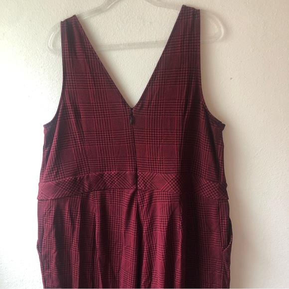 NWT Torrid Houndstooth Premium Ponte Culotte Jumpsuit in Red Plaid 3X - Picture 7 of 11